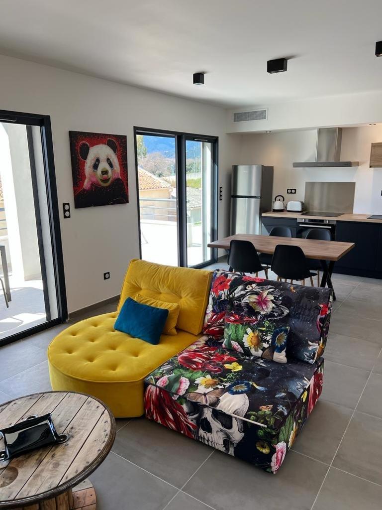 Neuf-ghisonaccia Centre, A 5min De La Apartment